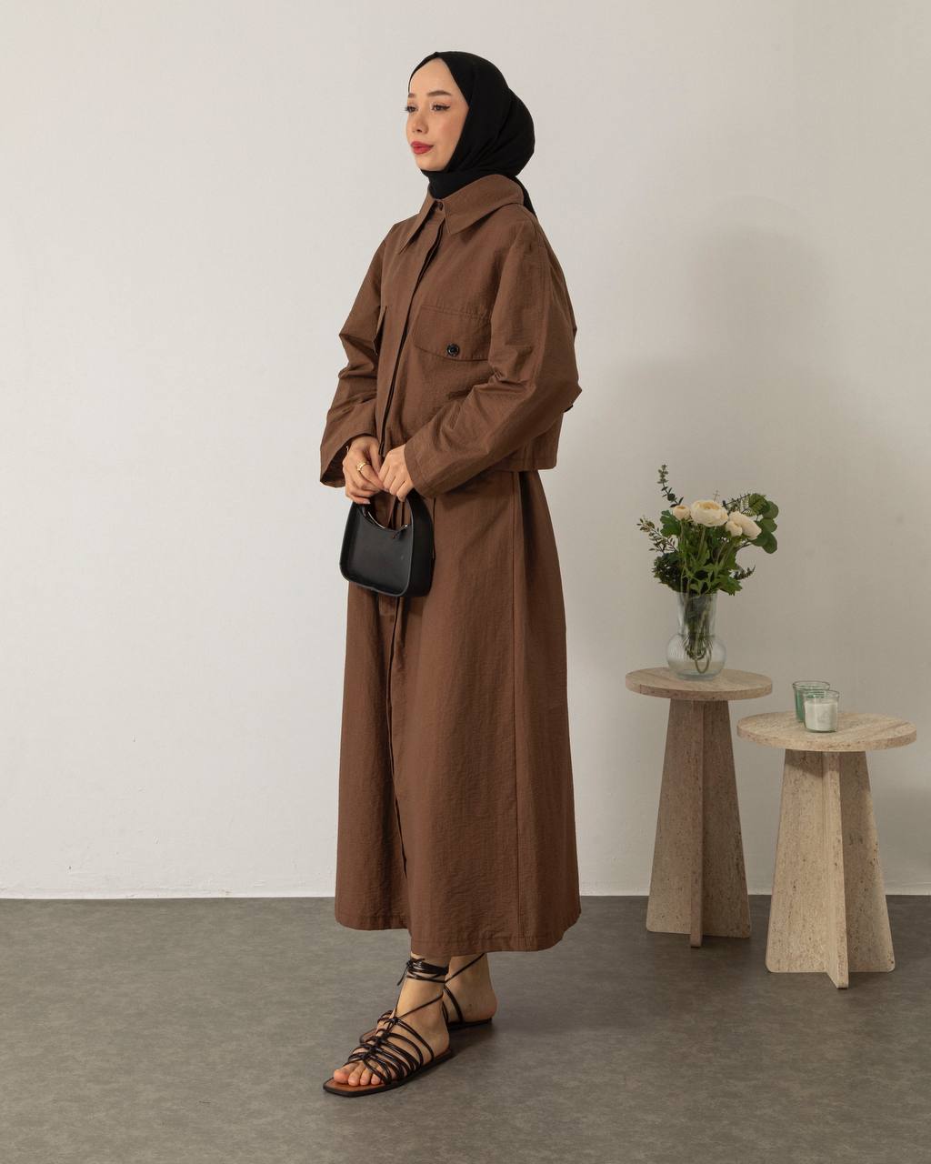 Tailleur jupe à poches détaillées