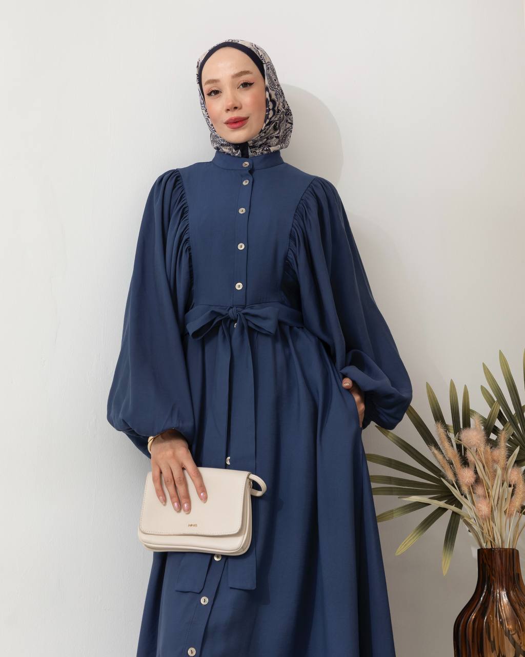 Robe boutonnée à manches ballon