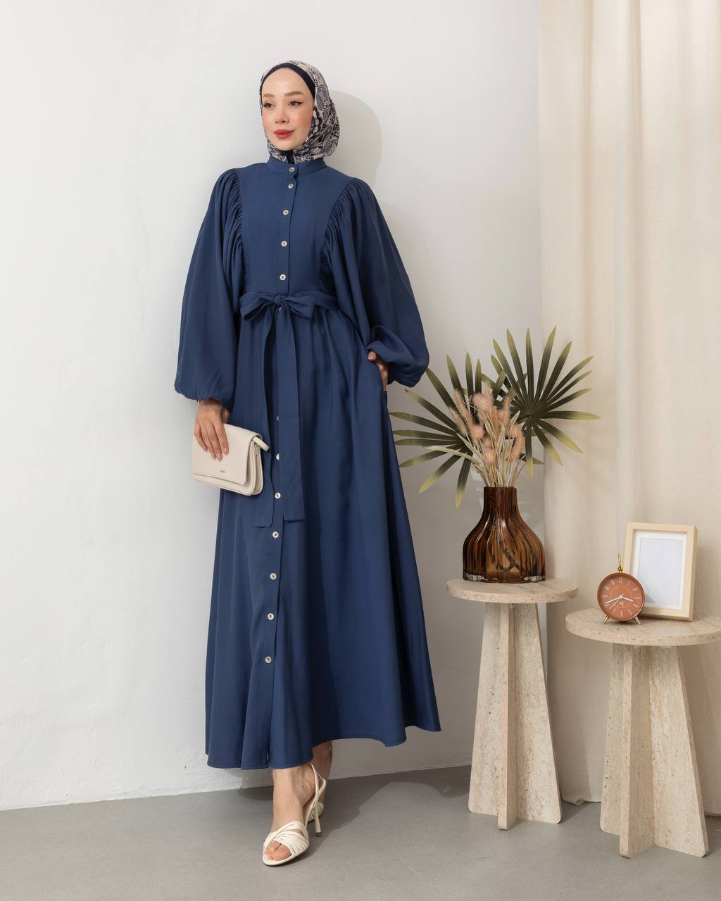 Robe boutonnée à manches ballon