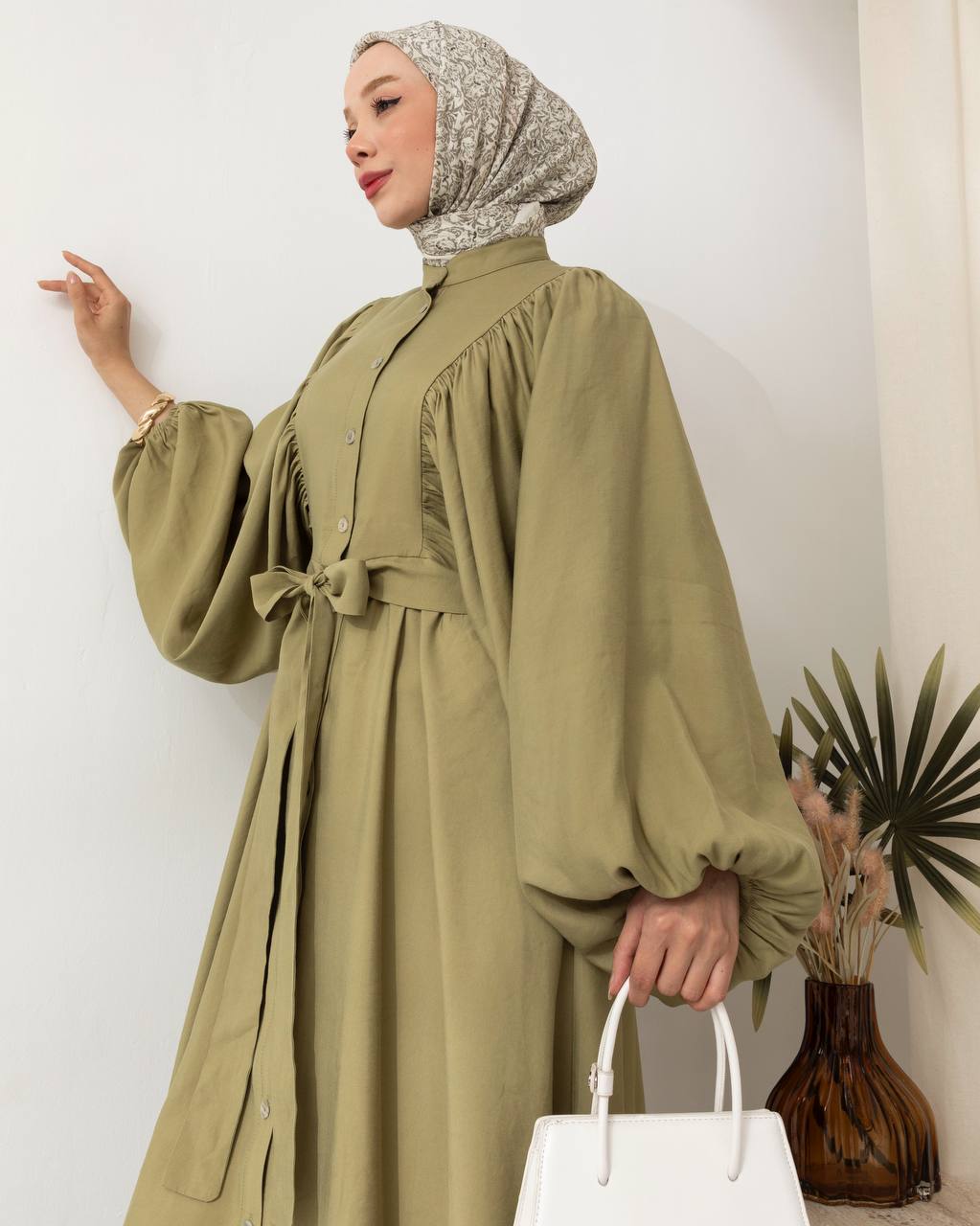 Robe boutonnée à manches ballon