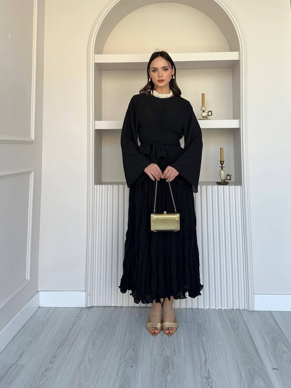 Robe Longue Ceinturée Élégante