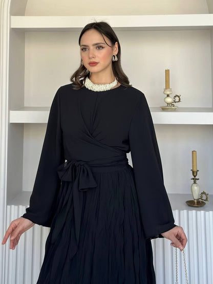 Robe Longue Ceinturée Élégante